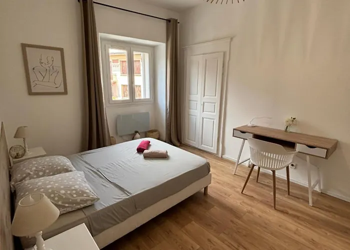 Tres Beau T2 Neuf Hyper Centre 4 Personnes Calme Et Lumineux Wifi Lave Linge * Corte (Corsica)